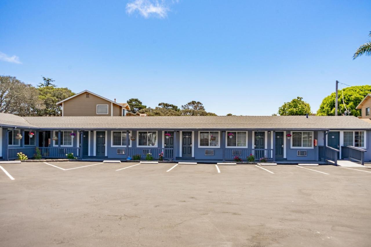 The Monterey Fireplace Inn 외부 사진