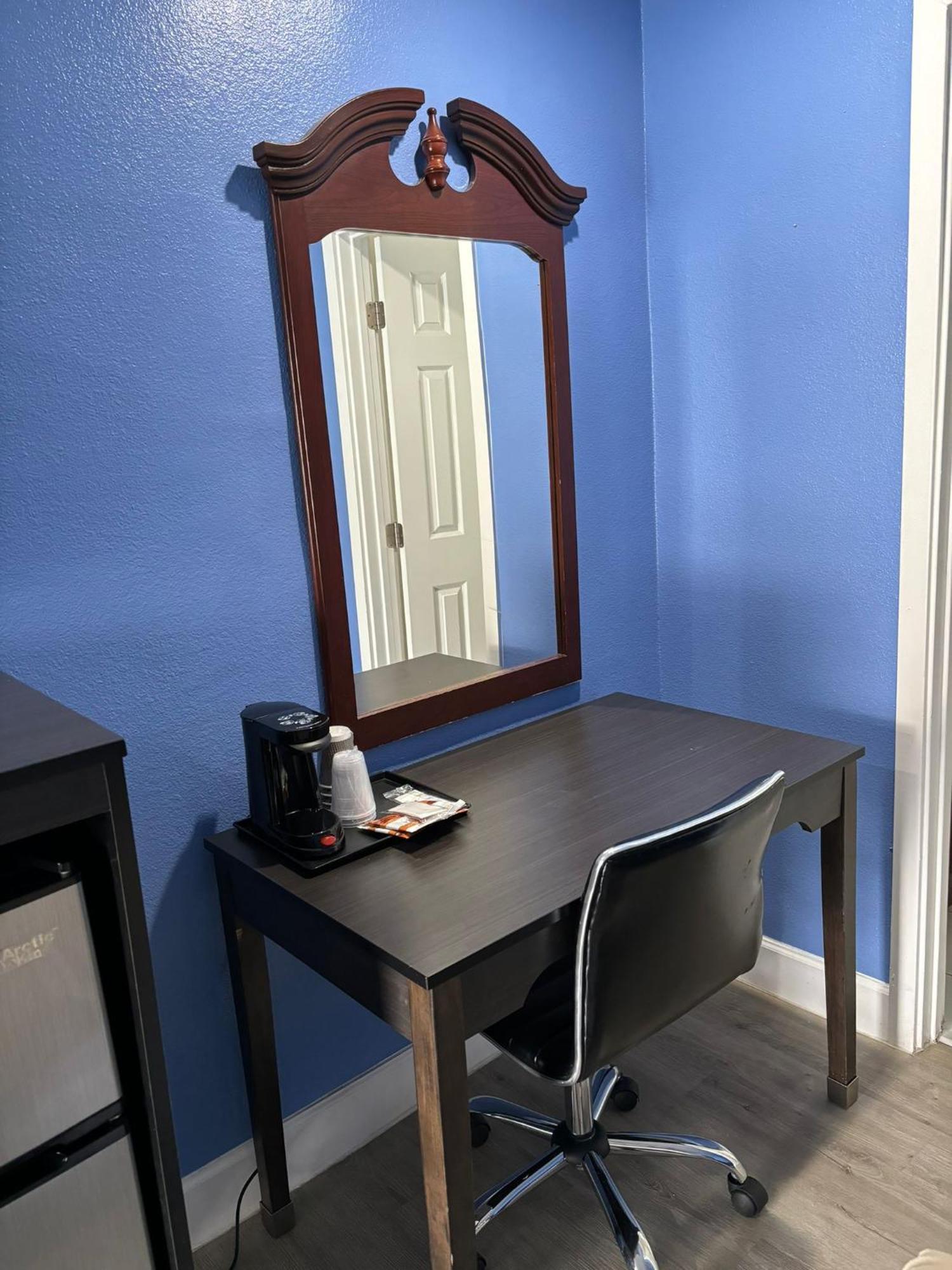 The Monterey Fireplace Inn 외부 사진