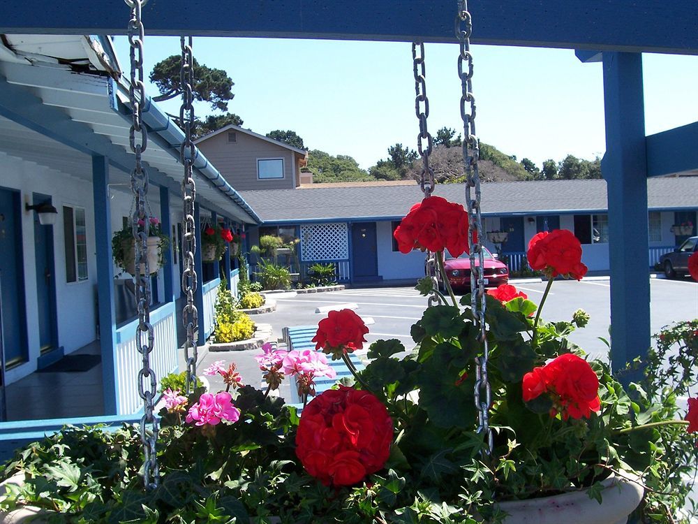 The Monterey Fireplace Inn 외부 사진